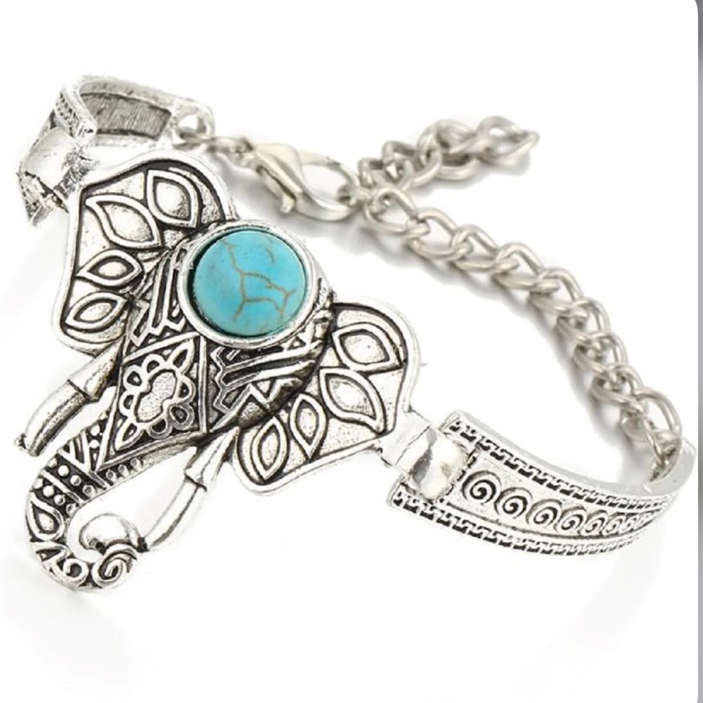 Silver Elephant Bracelet NWOT